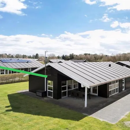 Frederikka - 1-9km From The Sea By Interhome Hals